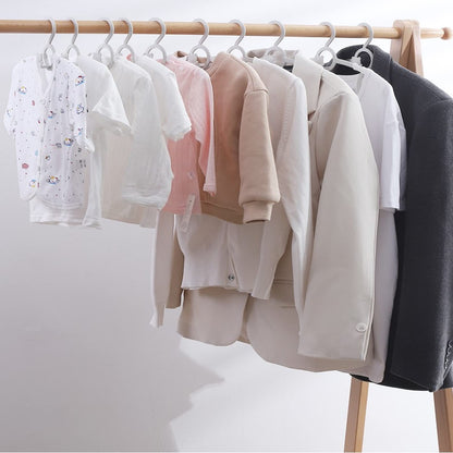 HGYZE baby clothes hangers non-slip 20 pieces, 29-37cm Extendable kids hangers with pants stand, plastic & stackable growing hangers great for onesies and children's clothing, Grey + White.