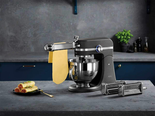 AEG Pasta Roller for kitchen machines (Ideal for homemade lasagna, cannelloni, and ravioli, adjustable pasta thickness, compatible with AEG UltraMix KM4000, KM4400, KM54WR, stainless steel), AUMPR
