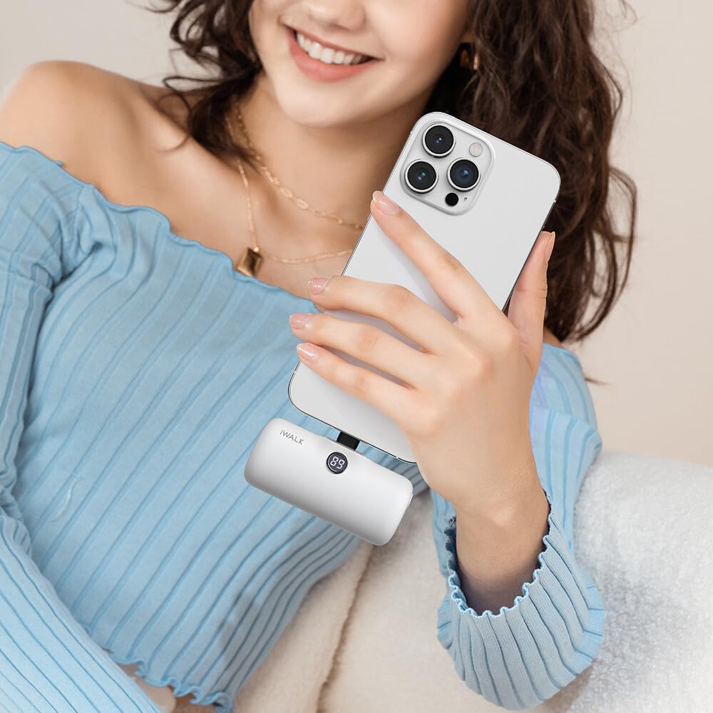 iWALK Powerbank 4800mAh [USB-C Version], 20W fast charging portable charger, small external battery compatible with iPhone 16/15, 16/15 Pro, Samsung Galaxy S25, Xiaomi Note 13, white, for women, men.