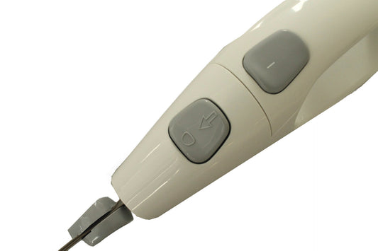 ITO Electronics Electric Knife 250W White/Stainless Steel Blades Quick Release Dual Safety Switch 108641