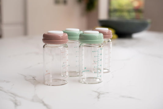 Premium glass breast milk storage bottles, 4 pieces, 180 ml, dishwasher, freezer and microwave safe (glass bottles for breast milk, 4 x 180 ml)