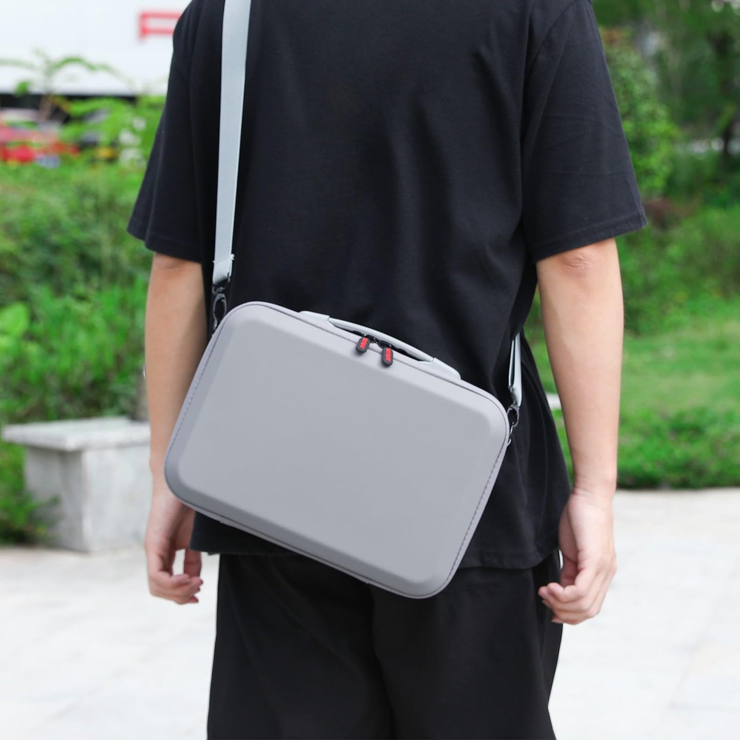 Uvafly Neo carrying case, portable storage bag, portable PU travel bag for DJI Neo Fly More Combo drone and RC-N3 remote control accessories.