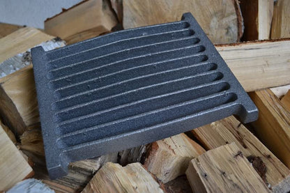 SEZAM 26 x 21.5 cm Cast Iron Grate Fireplace Grate Ash grate Hearth Grate suitable for Fireplace Stove Grate Grate Fire grate Fireplace Accessories Cast Iron Grate Grill Fireplace Square Corner grate