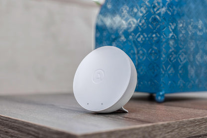 Airthings 292 Wave Mini - Compact and smart air quality monitor for temperature, humidity, and airborne chemicals (VOCs) with mold risk indicator.
