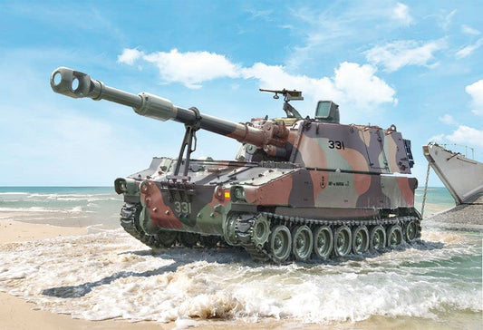 Italeri 6589 6589S 1:35 M-109/A2-A3G Howitzer - realistic replica model kit, plastic construction kit, hobby, glue, unassembled, unpainted, green (IT6589)