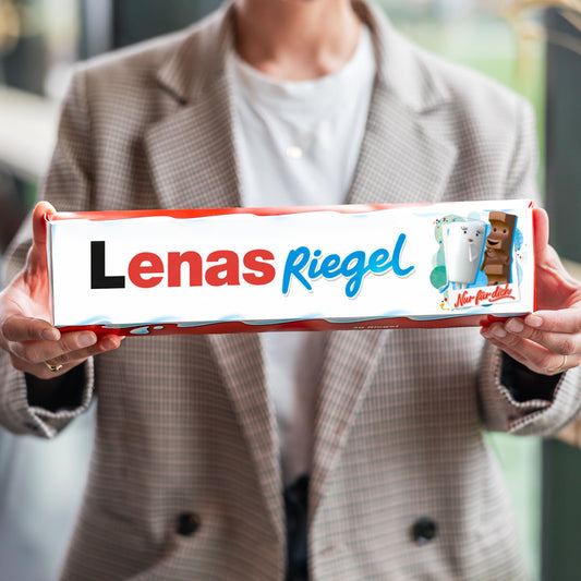 Personalized gift with name - XXL Kinder chocolate bar for men and women. Includes 3 x 10-pack of Kinder chocolate bars (630g). Great birthday present!