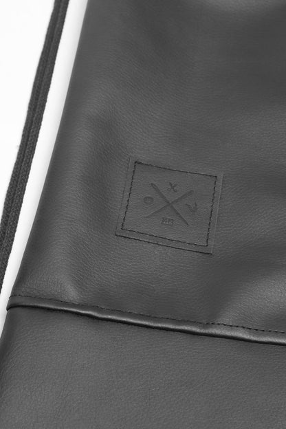 Manufaktur13 Black Out Sports Bag - Faux leather backpack gym bag sports bag M13