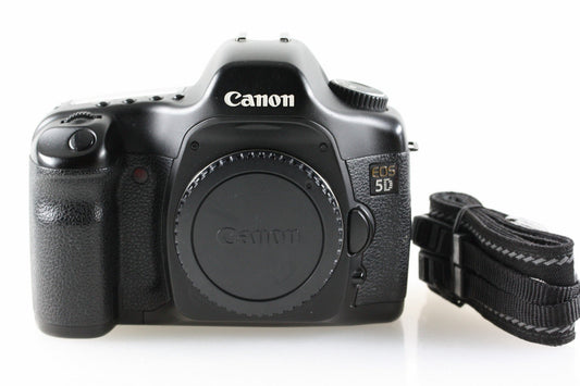 Canon EOS 5D SLR digital camera (12 megapixels) camera body