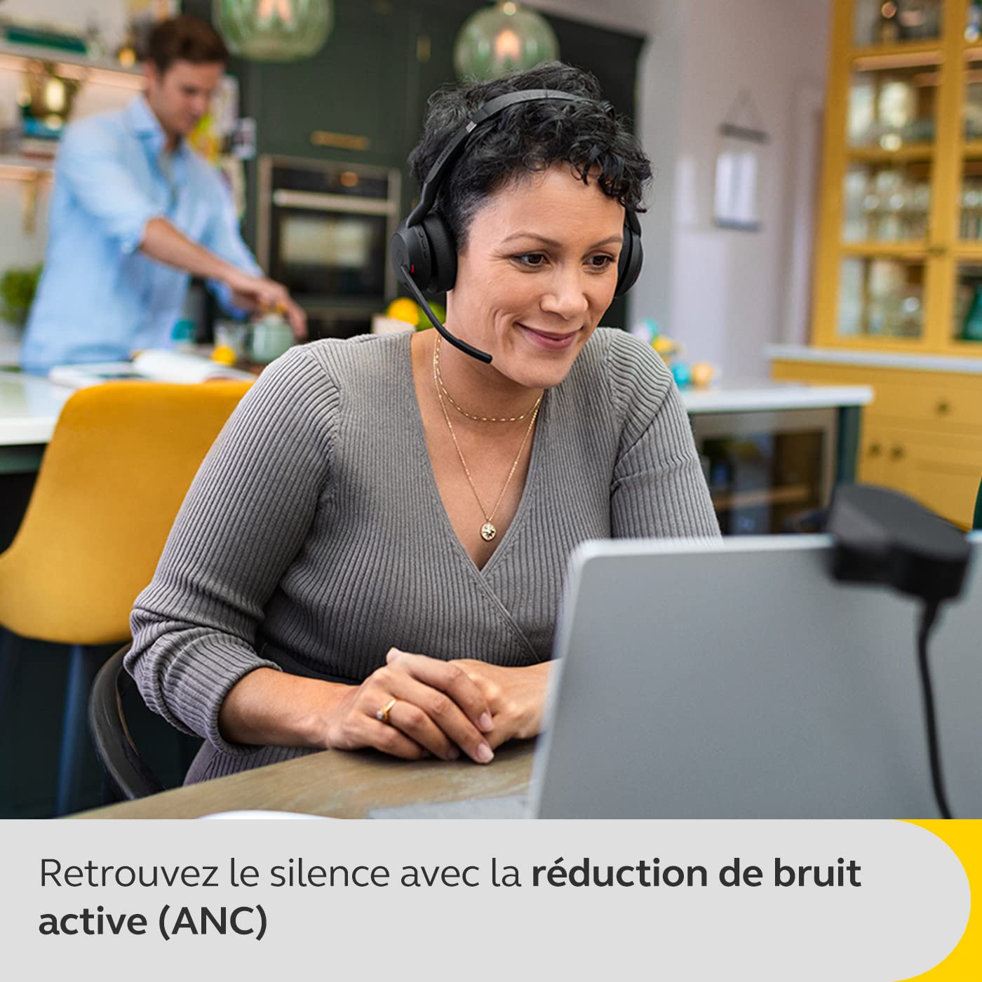 Jabra Evolve2 55 - wireless mono headset with charging stand Air Comfort - microphones with noise cancellation and ANC - compatible with all UC platforms like Zoom and Google Meet - Black