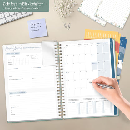 Häfft® Teacher Planner 2025/2026 A4 + Deluxe "Green Canvas" Hardcover Teacher Planner, large school year planner with spiral binding, school planner - sustainable & environmentally friendly.