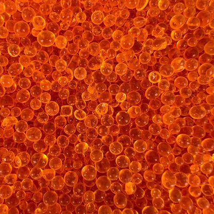 10 kg of orange silica gel desiccant with green indicator, which is regenerable. Dehumidifier. (10 KG)