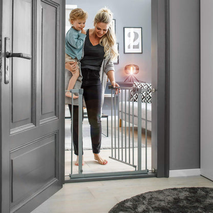 Hauck Stop N Stop 2, Silver - Stair and Door Safety Gate 96-101 cm - Childproof barrier without drilling - Manual one-hand opening - for indoor use only - Also suitable for dogs.