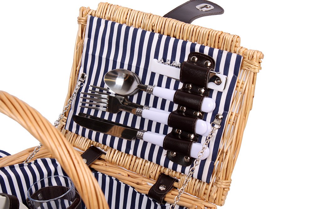 4 people Willow Picnic Basket Set with Cutlery, Plates (Brown)