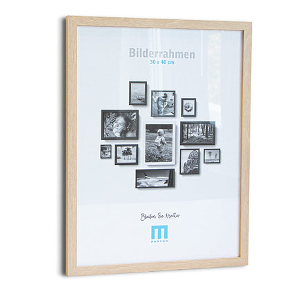 14-piece photo frame set in natural wood look in various sizes. Perfect for creating photo walls with a mix of portrait and landscape frames. Suitable for photos ranging from 10x15 to 30x40cm.