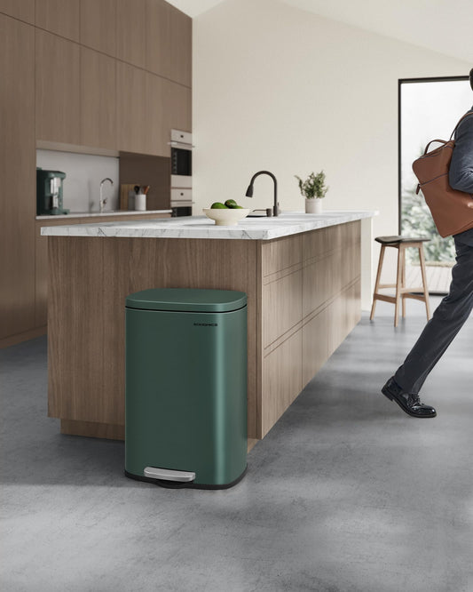 SONGMICS Kitchen Trash Can, 50 liters, Waste Bin, Step Bin, with Lid, Soft Close, Foot Pedal, Steel, Inner Bucket, Vintage Green LTB050C02