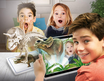 Clementoni Archeo Ludic Set - Prey and Predators Kids 7 years + | Scientific Gift | Paleontology set with glow-in-the-dark skeletons | Educational activity | Augmented Reality