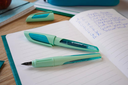STABILO - School fountain pen with beginner nib A - EASYbuddy Pastel in Rosy Pink - Blue ink (erasable) - Single pen - includes cartridge