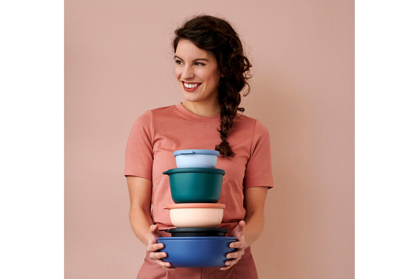 Mepal - Multibowl Cirqula Round 3-piece set - Storage containers with lids - Suitable for storage, refrigerator, freezer, & microwave use - 500 ml, 1000 ml & 2000 ml - Nordic Lilac