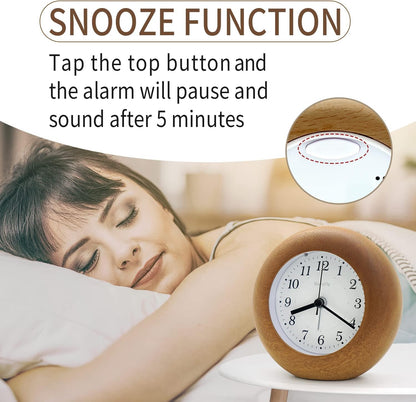 Analog alarm clock without ticking, wooden alarm clock with snooze, retro table clock battery-operated with night light for bedroom, study, office, children's room - Sapele [1 x AA battery required]