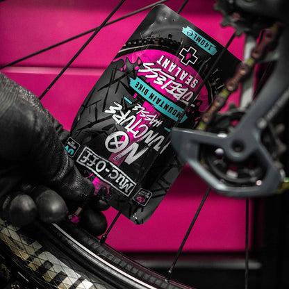 Muc-Off 822 Puncture Trouble 1L, Pink, 1 Liter