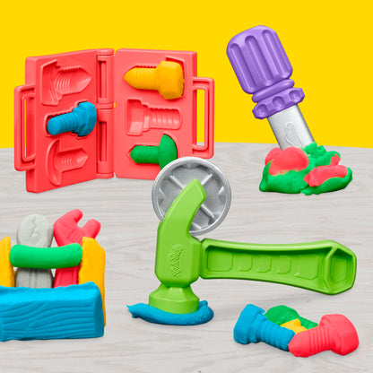 Play-Doh workbench playset, 5 x 56g cans of modeling compound in colorful colors, with circular saw toy, tools, and stamps, creative for children ages 3 and up.
