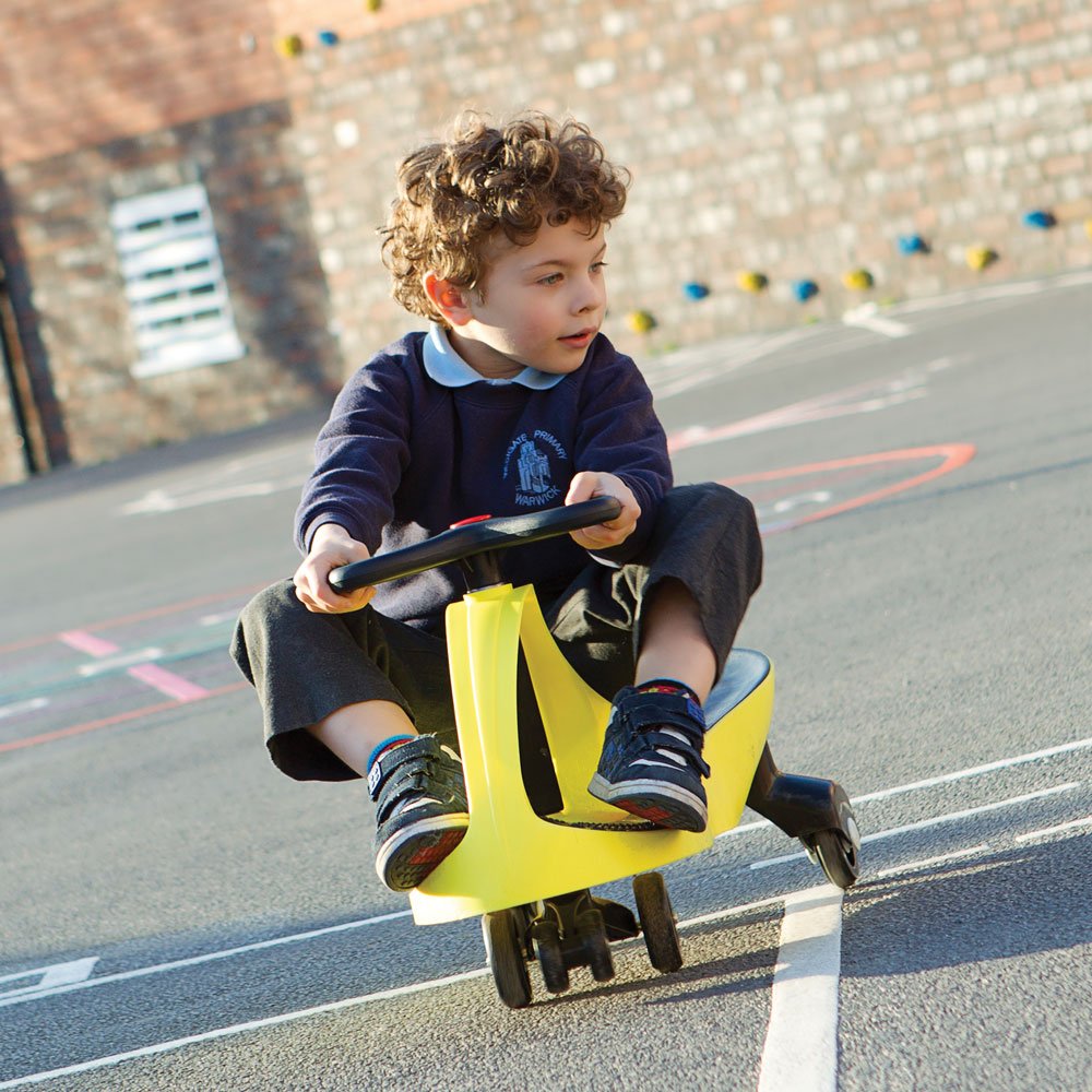 ) - Posting key for many self-asserting hectic racers and ambitious fast speedsters with readiness for full speed in this bold driving sports machinery on enclosed circuits.