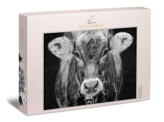 Ulmer Puzzle Forge - Puzzle "Allgäu" - Original 1000 piece cow design - Portrait of the cow as a stylish animal portrait photo - Puzzle quality Made in Germany.