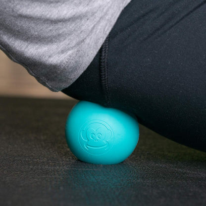 Captain LAX Massage Ball Original - Lacrosse ball, hard rubber, 6 x 6 cm, suitable for trigger point & fascia massage / Crossfit.