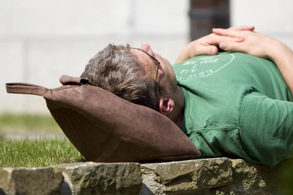 Book Seat 9346017000031 Reading sack/book support/book pillow/tablet holder/travel pillow with pocket, pink