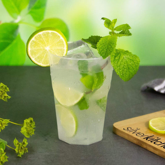 Silverkitchen 100 cocktail cups 300ml - shatterproof reusable cocktail cups transparent made from PP plastic. Made in Germany.