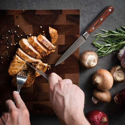Navaris 6x Steak Knife Set with Wood Handle - Cutlery Knife 6-piece Set - Cutlery Set made of Stainless Steel and Wood with Gift Box - Serrated Edge Steak Cutlery