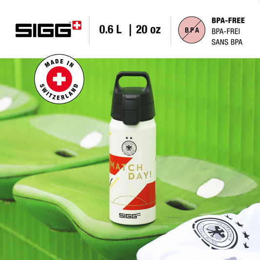 SIGG - Aluminum Water Bottle Kids - WMB ONE DFB Women's Soccer - Carbonation compatible - Leak-proof - Lightweight - BPA-free - ClimatePartner Certified - Sports & School - Pink - 0.6L