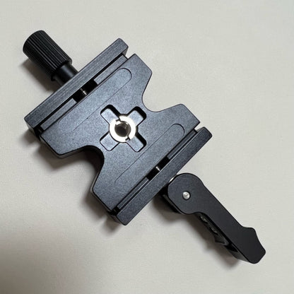 Matterport quick release camera clamp for tripods with adjustable lever knob.
