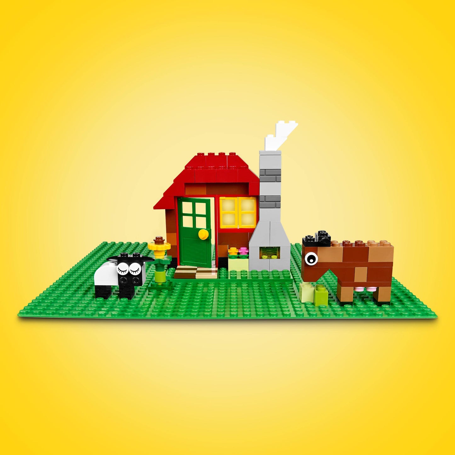 LEGO 10713 Classic Bricks Starter Kit & 11023 Classic Green Baseplate, square baseplate with 32x32 studs as a foundation for constructions and for additional sets.