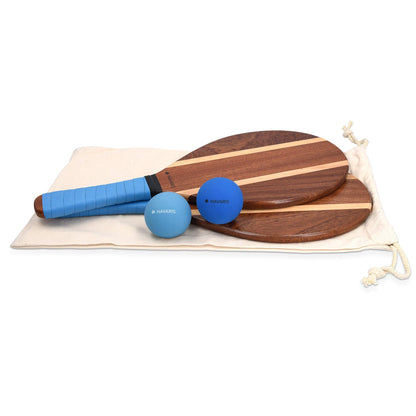 Navaris Beach Tennis Set incl. Balls - Beach tennis game Two high-quality Matkot rackets made of wood - Frescobol Paddle - Beach ball wooden rackets