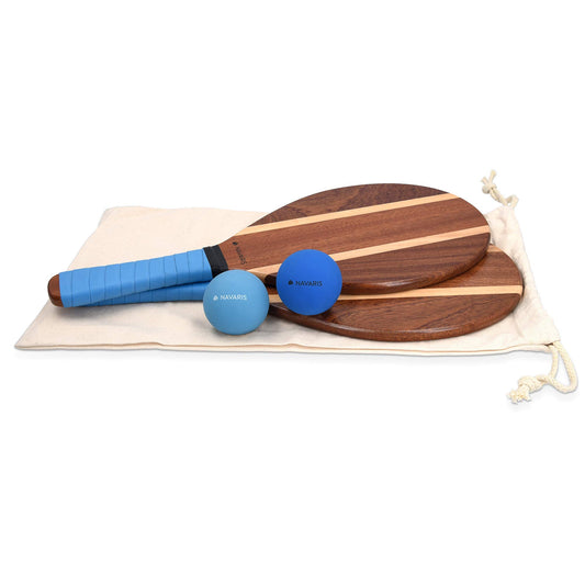 Navaris Beach Tennis Set incl. Balls - Beach tennis game Two high-quality Matkot rackets made of wood - Frescobol Paddle - Beach ball wooden rackets