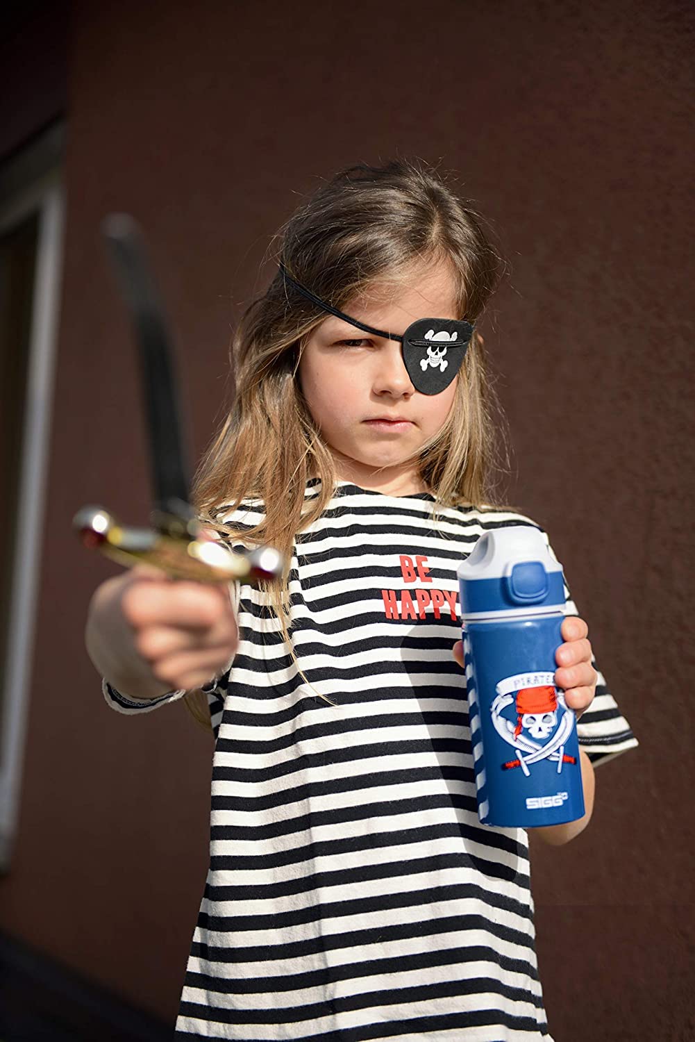 SIGG - Aluminum Kids Water Bottle - Miracle Pirates design - With Straw - Leakproof - Lightweight - BPA-free - Climate Neutral Certified - Great for School & Sports - Blue with Skull - 0.4L
