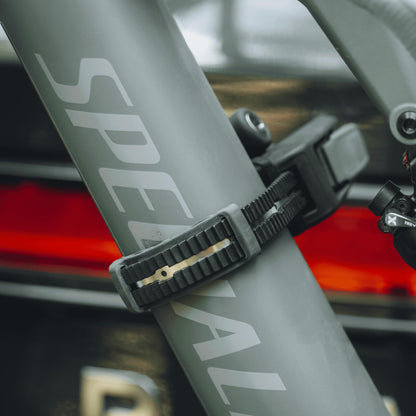 Thule Epos Hitch Mounted Bike Carrier for 2 Bikes, Black
