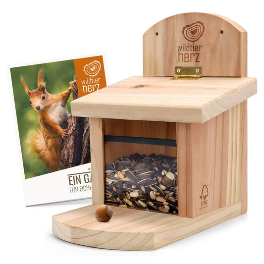 Wildlife heart I squirrel feeder weatherproof I made of sturdy, screwed solid wood feeding spot I squirrel nest, squirrel house