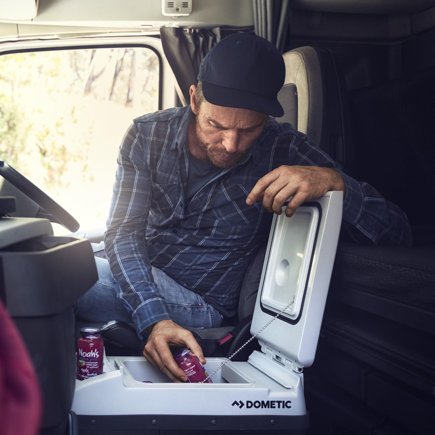 DOMETIC TCX 21 - portable electric cooler, 20 liters, 12/24 V and 230 V for car, truck, boat, RV, and outlet.
