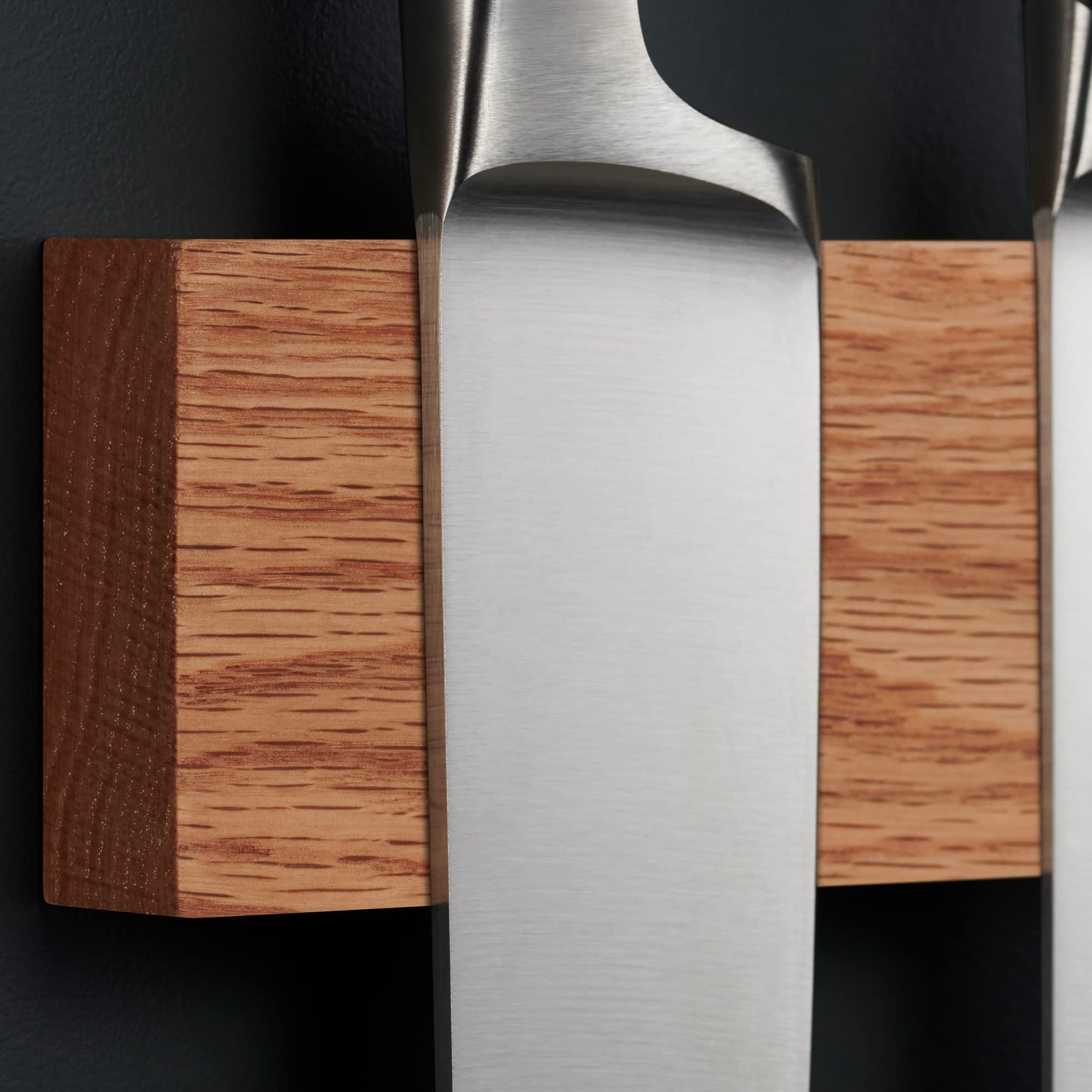 LARHN oak wood magnetic knife strip with extra strong magnet - 40 cm - wooden magnetic knife holder for utensils and tools - knives not included
