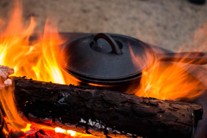 BBQ-Toro 7-piece Dutch Oven Set in wooden box | Cast iron - pre-seasoned | Includes Dutch Oven, pot, grill plate, pan, lid lifter, and trivet.