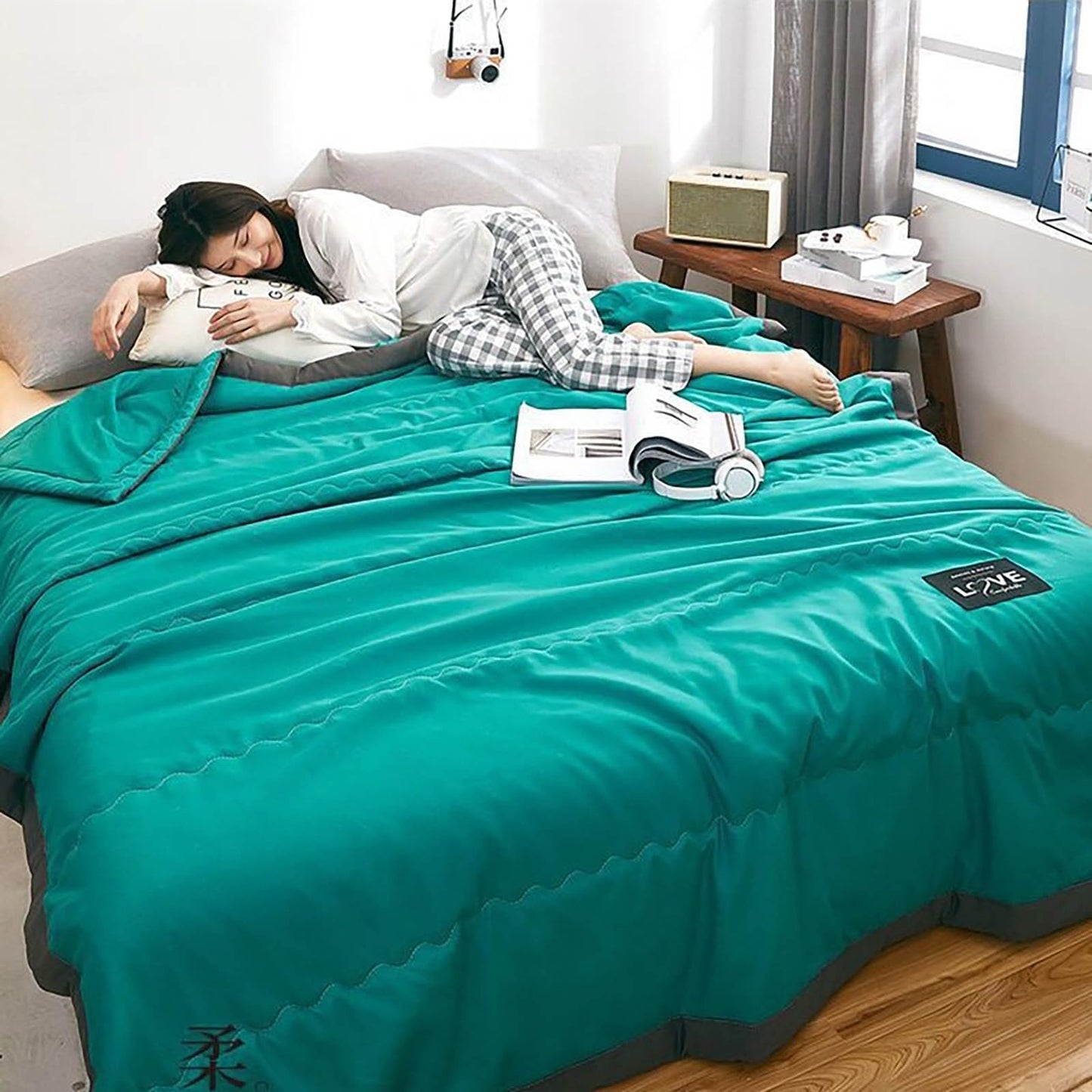 Cooling blanket, Cooling blanket for bed, Summer blanket, Ice blanket for all seasons, Lightweight cooling blanket, Cooler duvet, Duvet without cover, Mother's Day gift (Green, 100x140 cm)