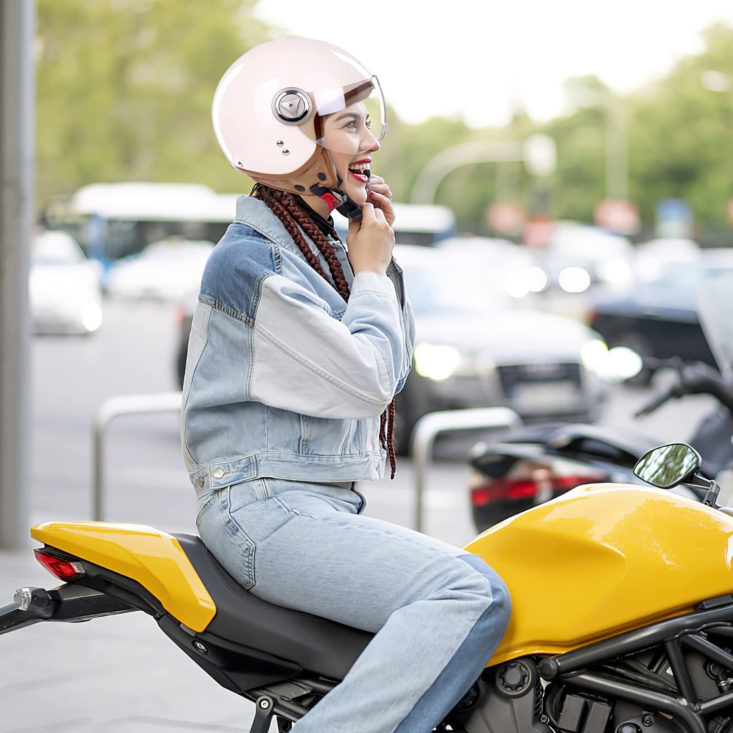 BOSERMEM Adult Motorcycle Helmet Scooter Helmet, Fashion Half-open Helmet with Goggles, Passed Traffic Safety Test to Effectively Protect Head Safety (Beige, L 57-58cm)