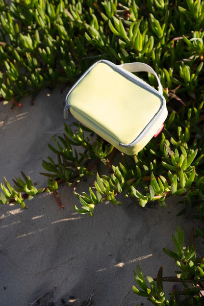 Reisenthel Coolerbag-to-go Lemon Ice - Small lunch cooler to sling – Perfect for picnics, office, and on the go.