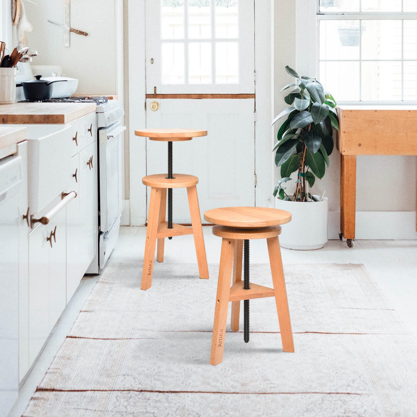 Artina Artist Stool Arles Ø 30 cm Seat Swivel Stool Wood Adjustable Height 48-66cm - Artist Stool round 360 degrees swivel & sturdy, Beech Wood, Artist Swivel Chair & Workshop Stool