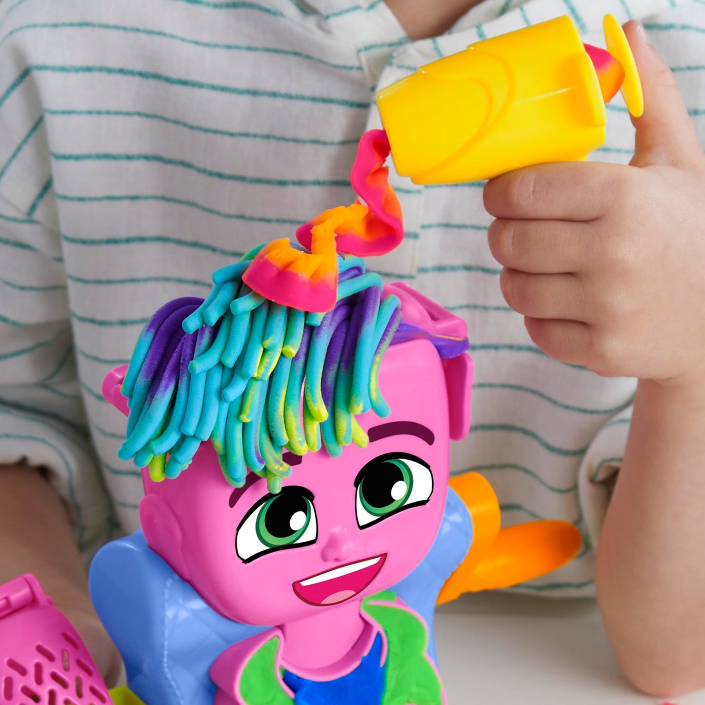 Play-Doh Crazy Cuts Hair Salon Playset with 6 Cans, pretend play toy, creative toy for girls and boys ages 3 and up.