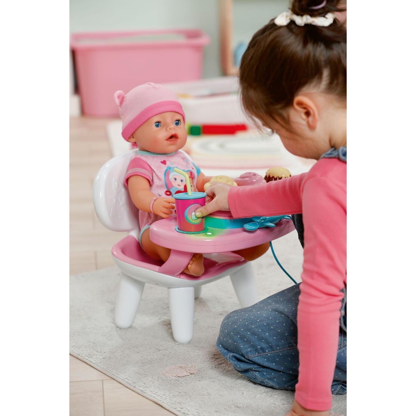 BABY born feeding table with light & sound function - Over 10 different meals & drinks - Suitable for all 43 cm dolls.