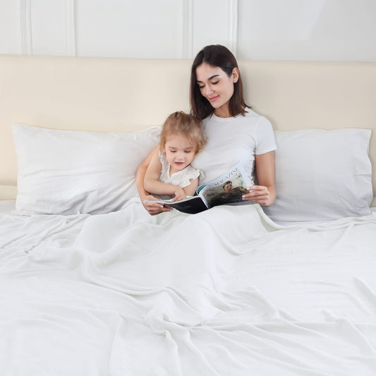 VHOME Summer Blanket - Bamboo Blanket for Adults Kids, Light Breathable Cooling Blankets can keep body cool for Bed Sofa and Everywhere White 240x220cm