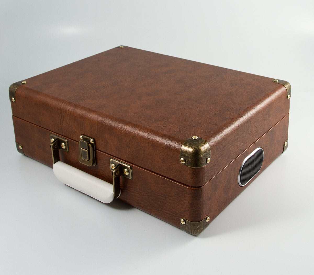 GPO Attache turntable in briefcase-style with vinyl player and built-in speakers, vintage brown.